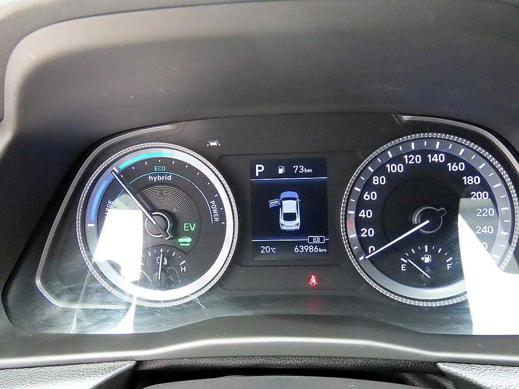 HYUNDAI Sonata - Vista 9