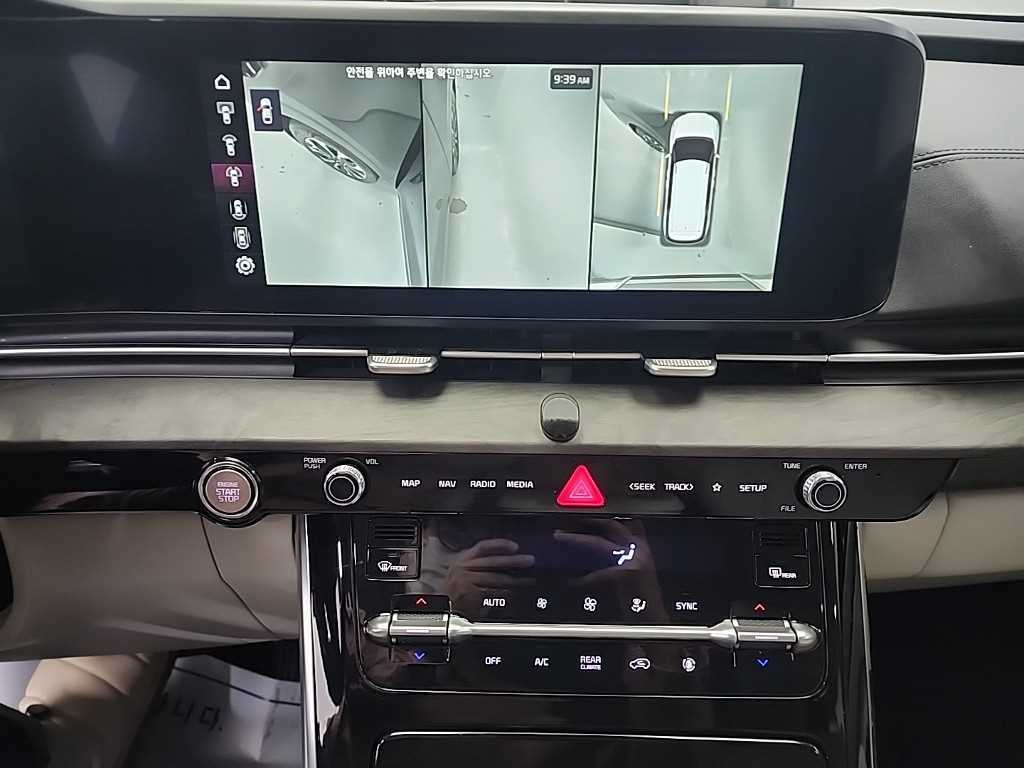 KIA Carnival - Vista 10