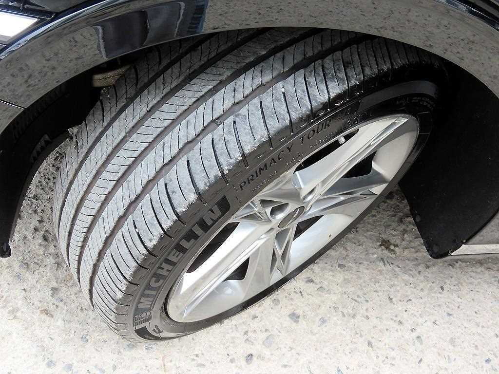 Genesis G90 2023 Negro - Importación desde Corea - HF Imports Iquique - Foto 20