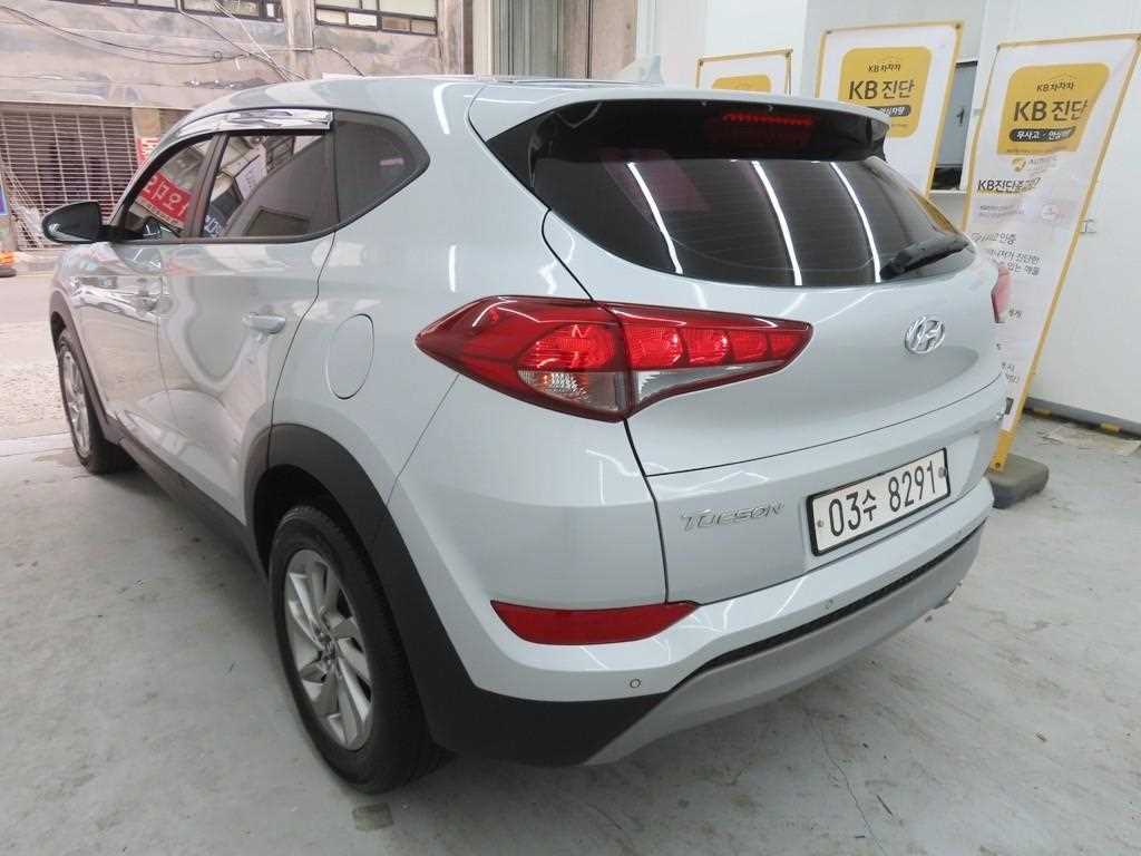 HYUNDAI Tucson - Vista 4