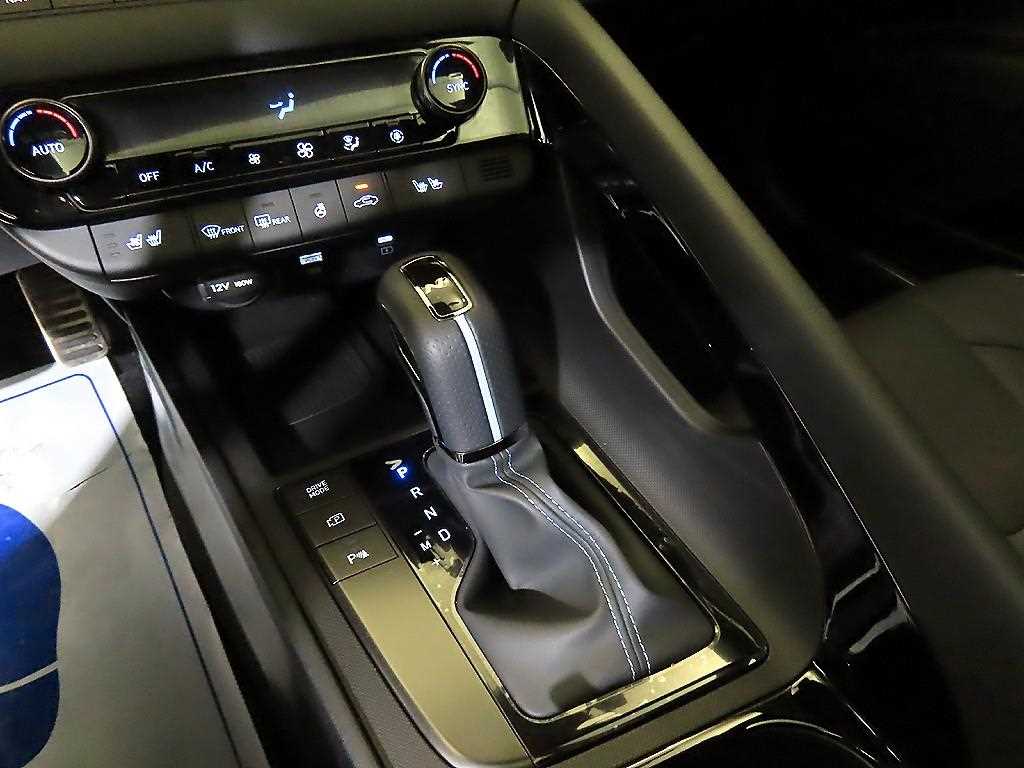 HYUNDAI Avante - Vista 12