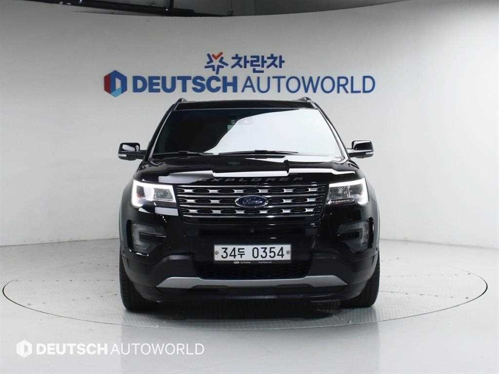 Ford Explorer - Vista 3