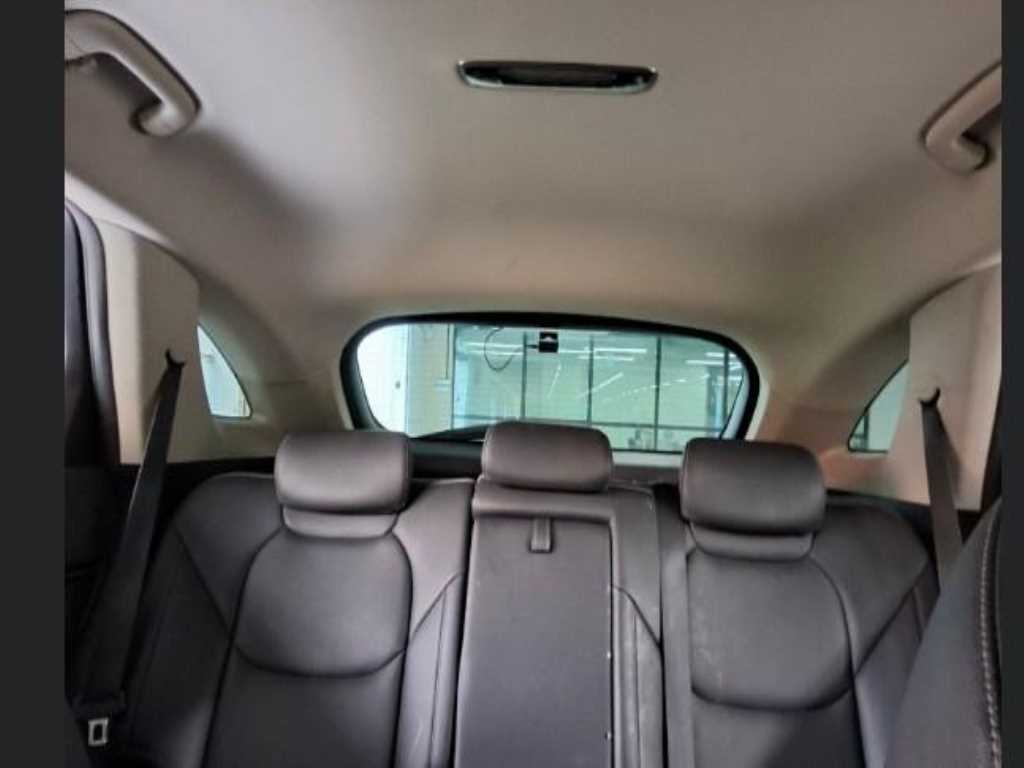 Genesis GV70 - Vista 9