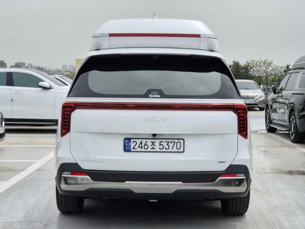 KIA Carnival - Vista 4