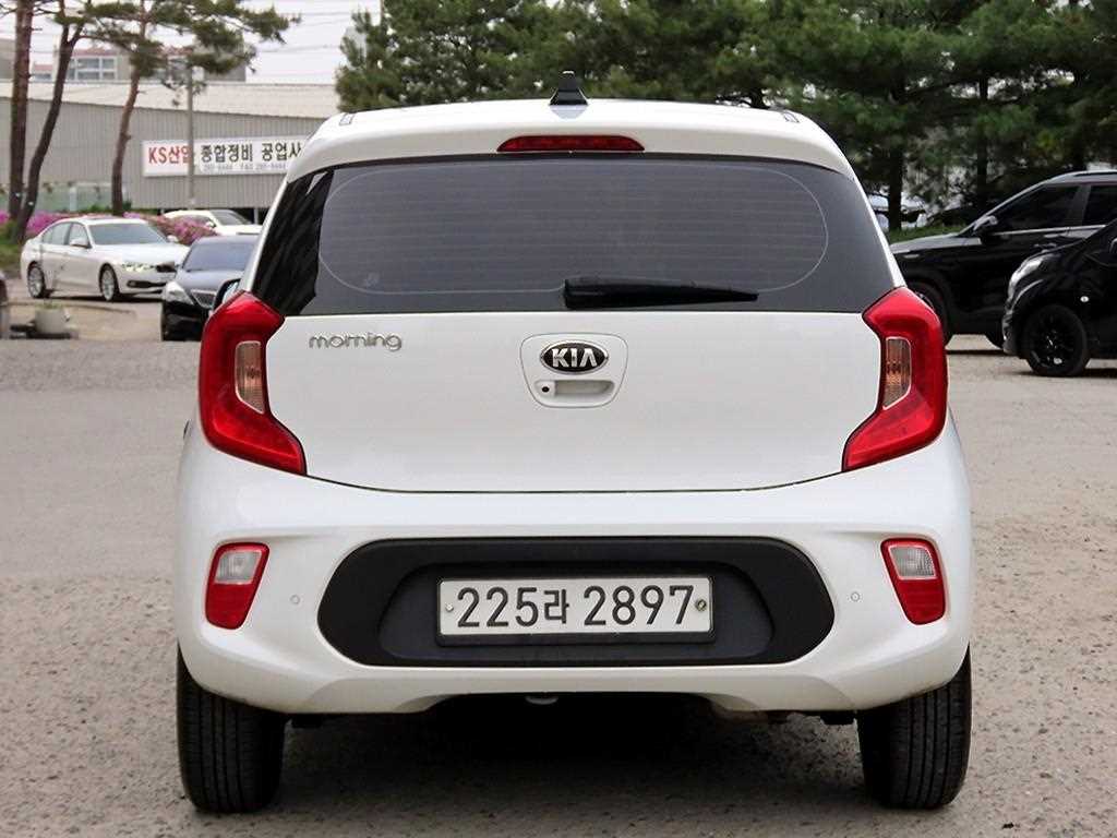 KIA Morning - Vista 4