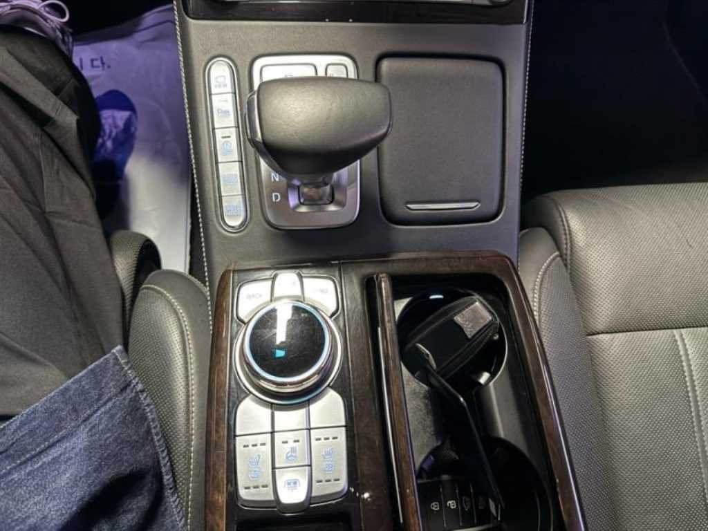 Genesis G90 2020 Negro - Importación desde Corea - HF Imports Iquique - Foto 15