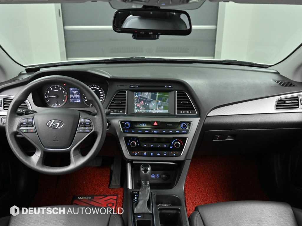 HYUNDAI Sonata - Vista 7