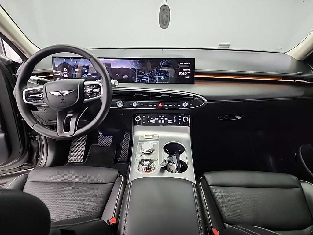 Genesis GV70 - Vista 7