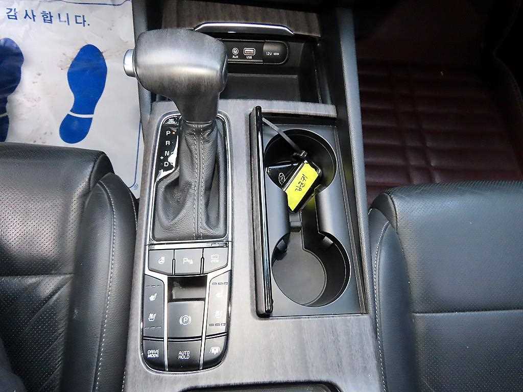 KIA K7 - Vista 10