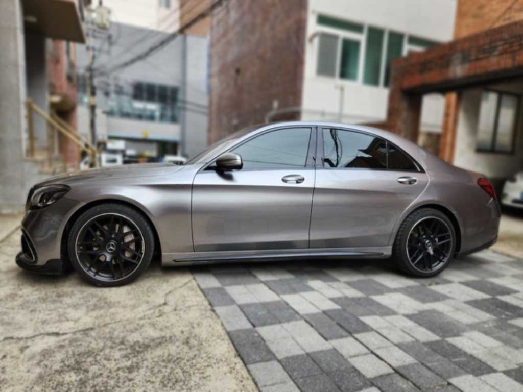 Mercedes Benz S Class - Vista 3