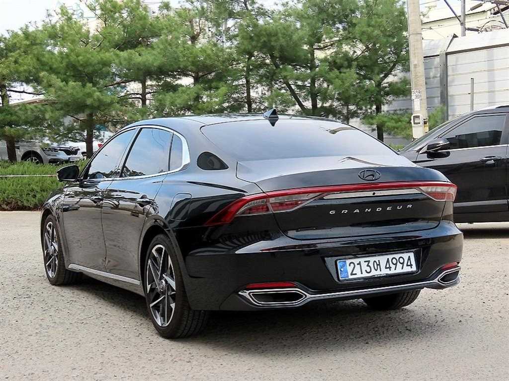 HYUNDAI Grandeur - Vista 3