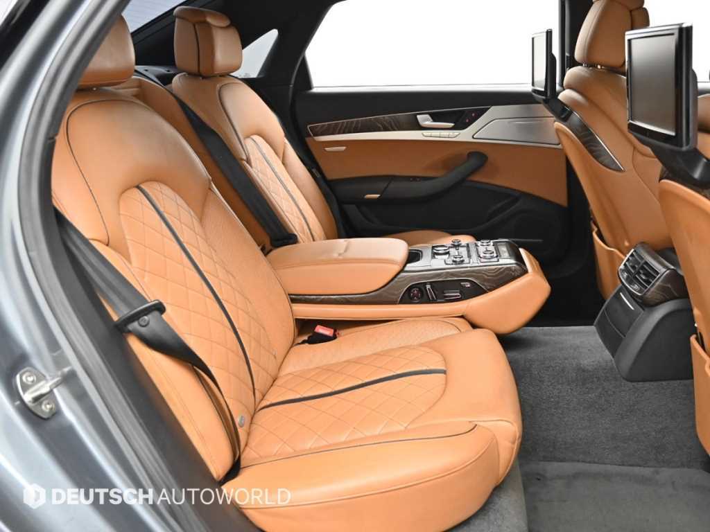 Audi A8 - Vista 12