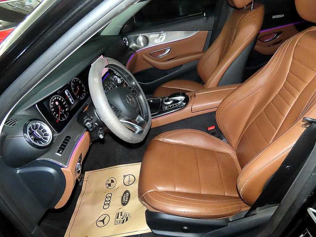 Mercedes Benz E class - Vista 6