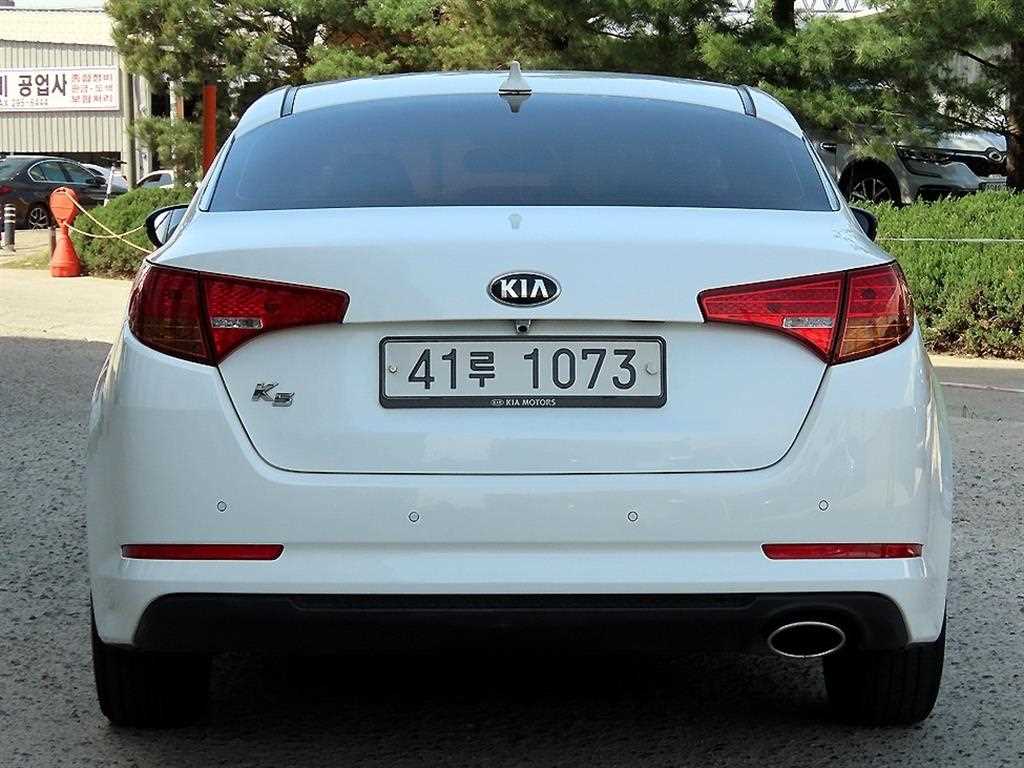 KIA K5 - Vista 4