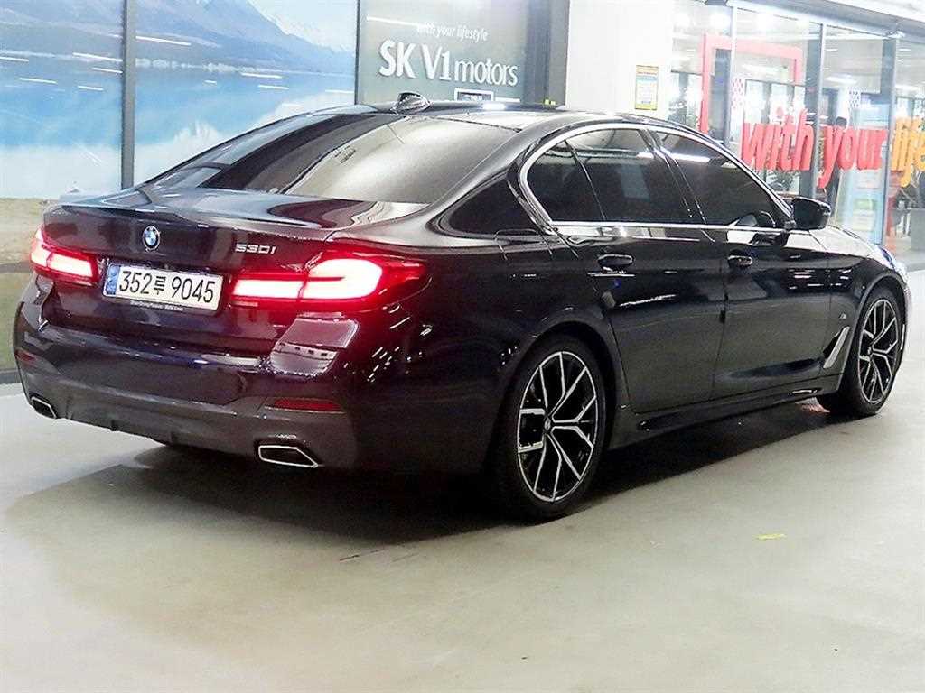 BMW 5 Series - Vista 4