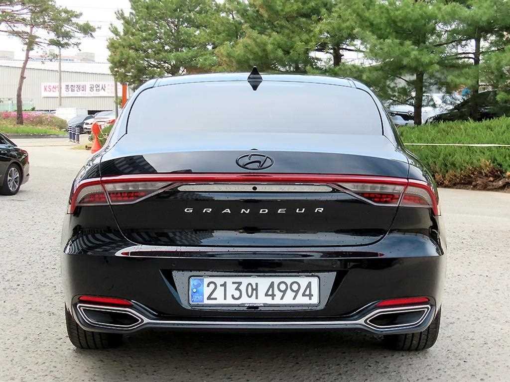 HYUNDAI Grandeur - Vista 4