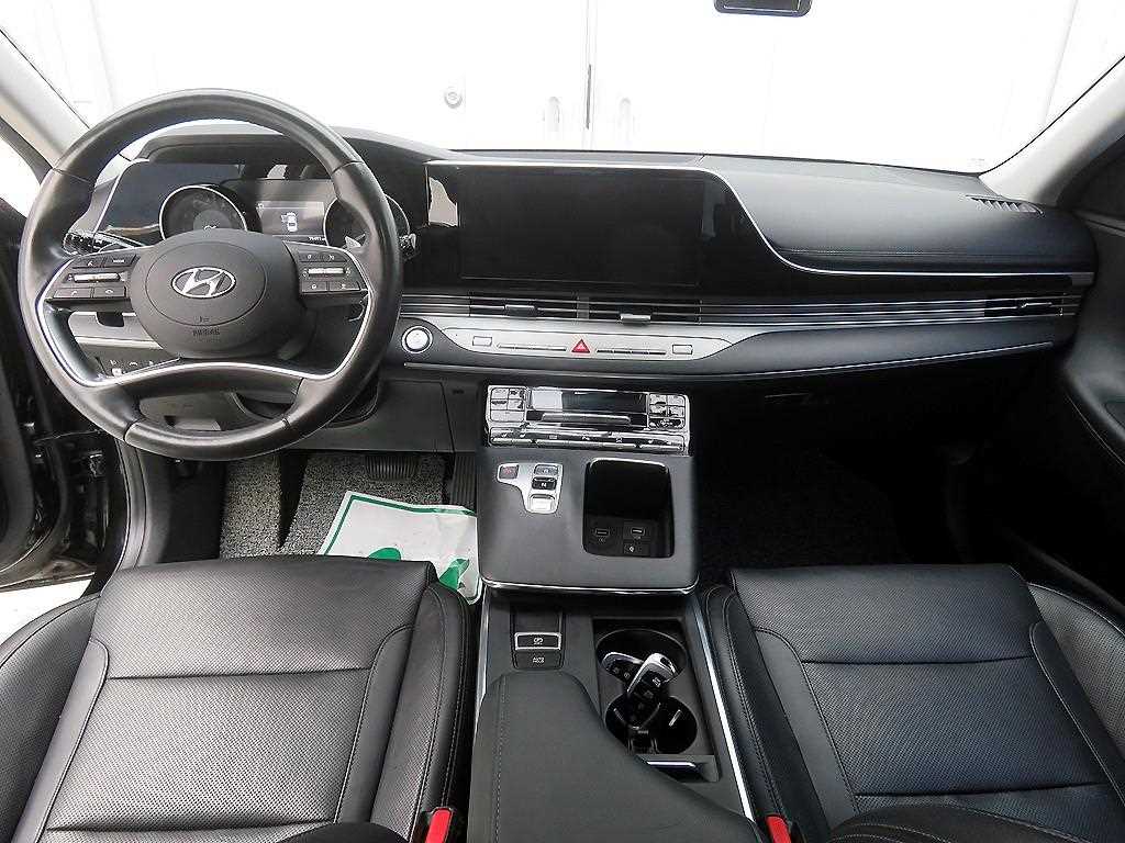 HYUNDAI Grandeur - Vista 8