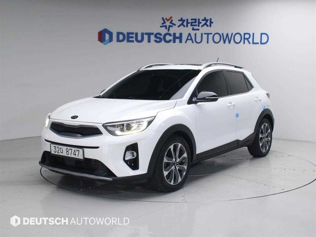 KIA Stonic 2018 Blanco - Importación desde Corea - HF Imports Iquique - Foto 1