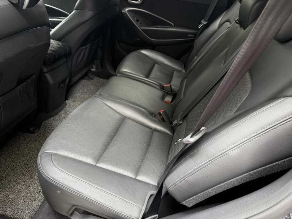 HYUNDAI Santa Fe - Vista 8