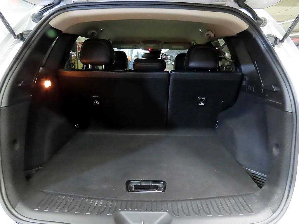 SAMSUNG QM6 2018 Blanco - Importación desde Corea - HF Imports Iquique - Foto 17