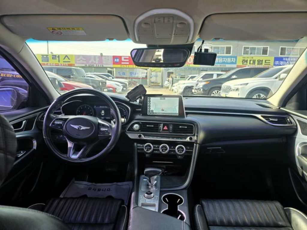 Genesis G70 - Vista 7