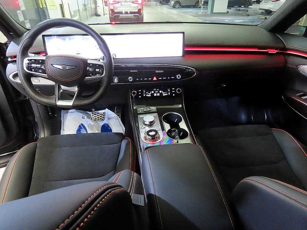 Genesis GV70 - Vista 10