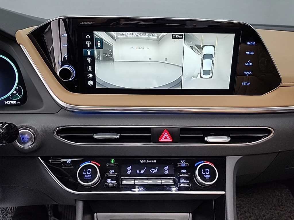 HYUNDAI Sonata - Vista 10