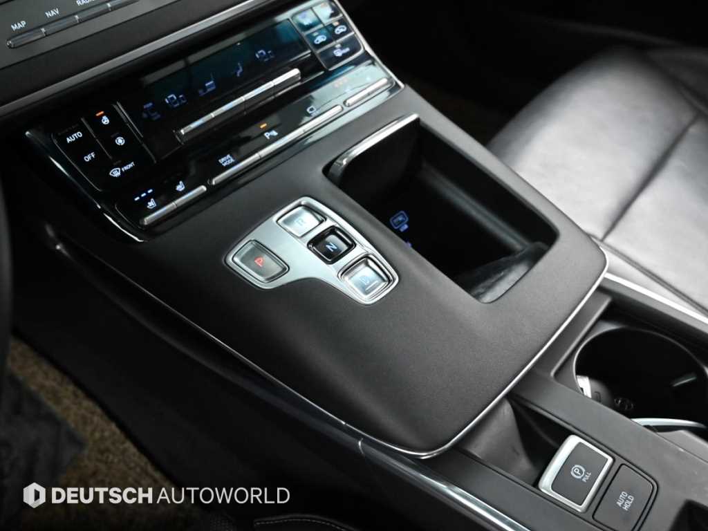 HYUNDAI Grandeur - Vista 9