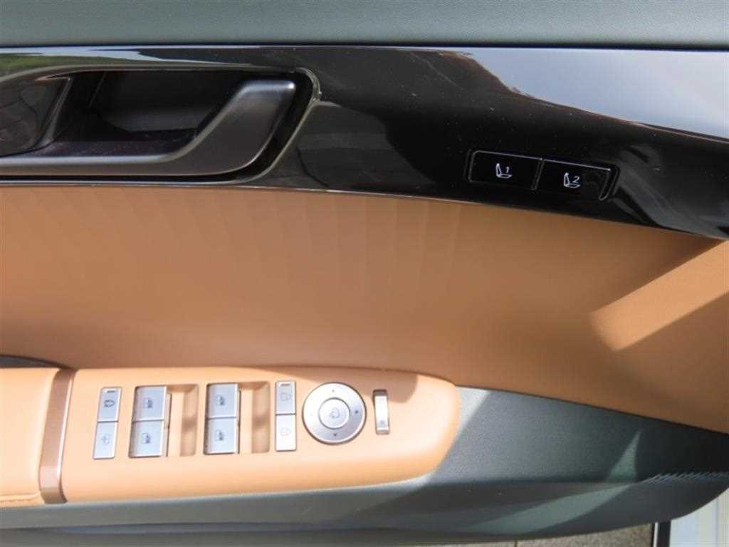 HYUNDAI Grandeur - Vista 12