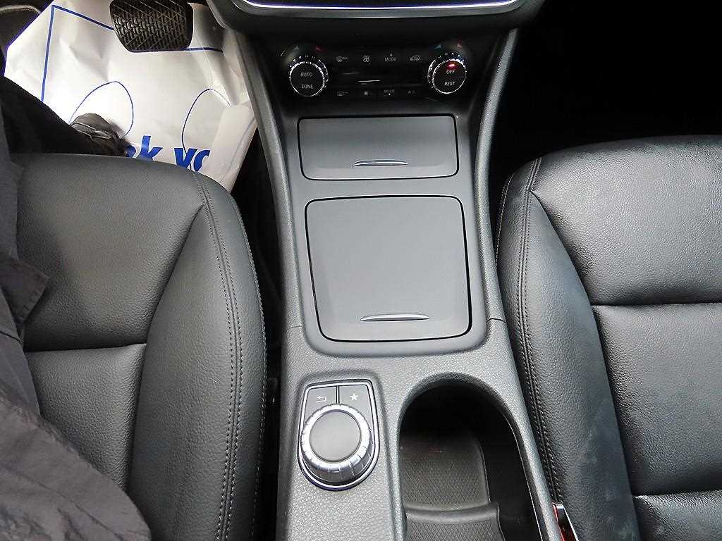 Mercedes Benz CLA Class - Vista 12