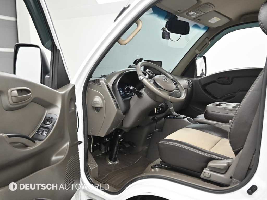Small Truck Top_Integrated Top Powergate - Vista 11