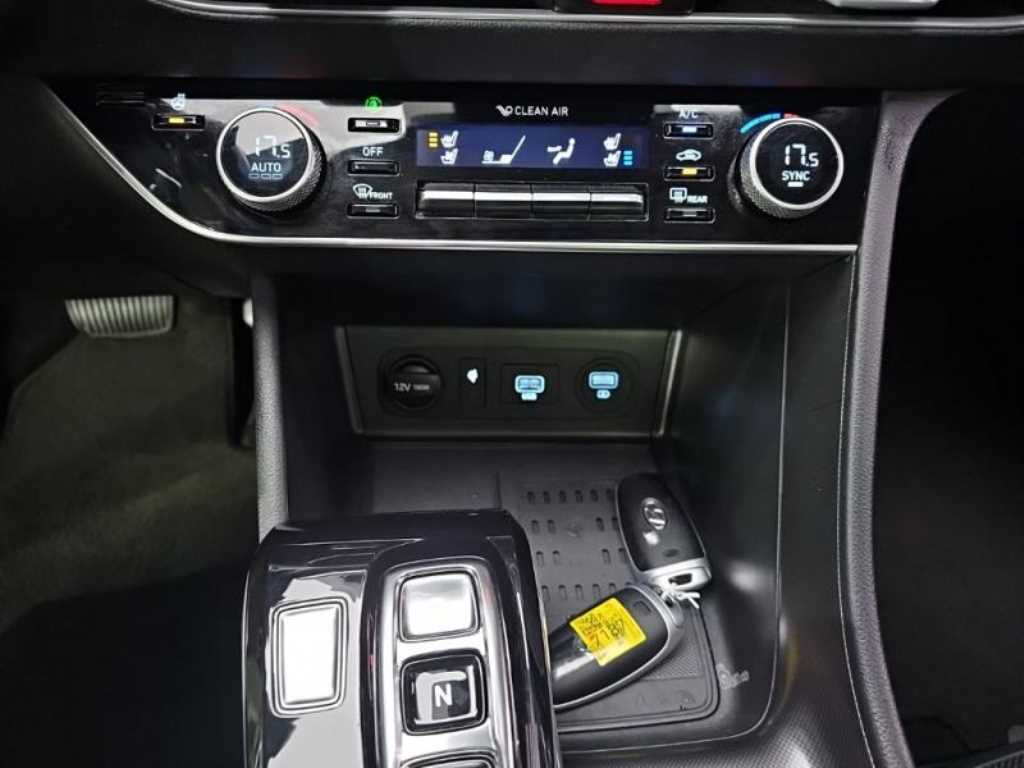 HYUNDAI Sonata - Vista 11