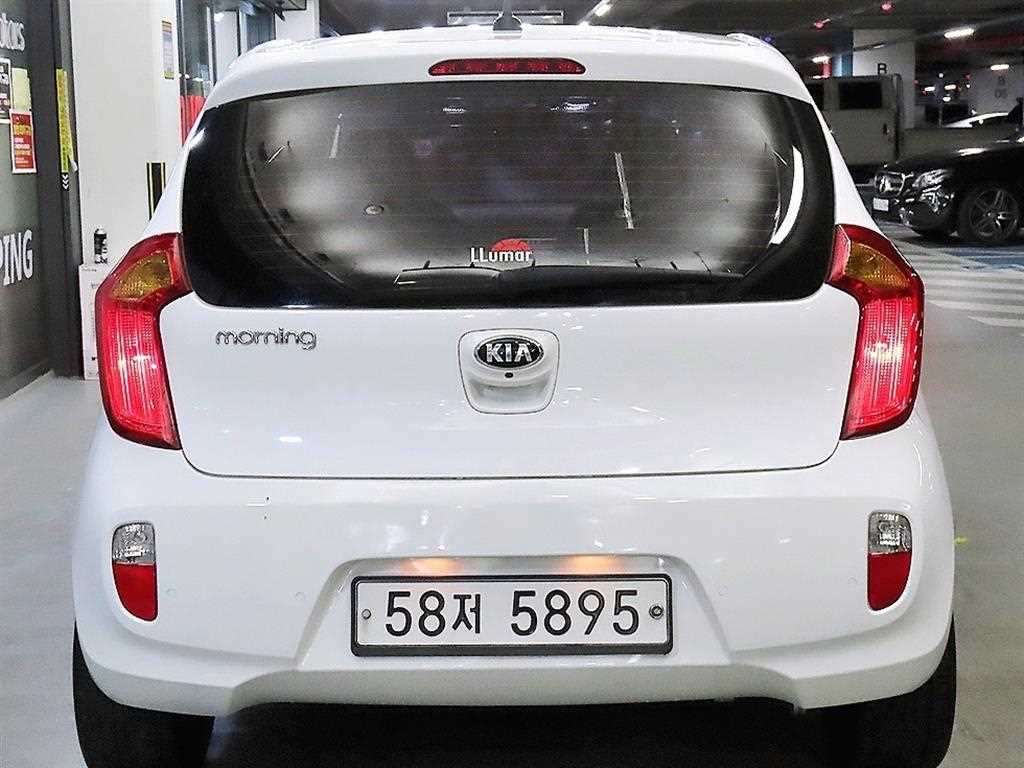 KIA Morning - Vista 5