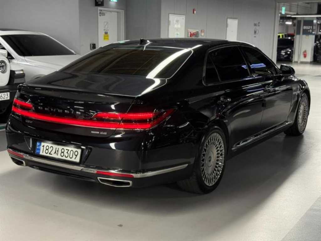 Genesis G90 - Vista 3