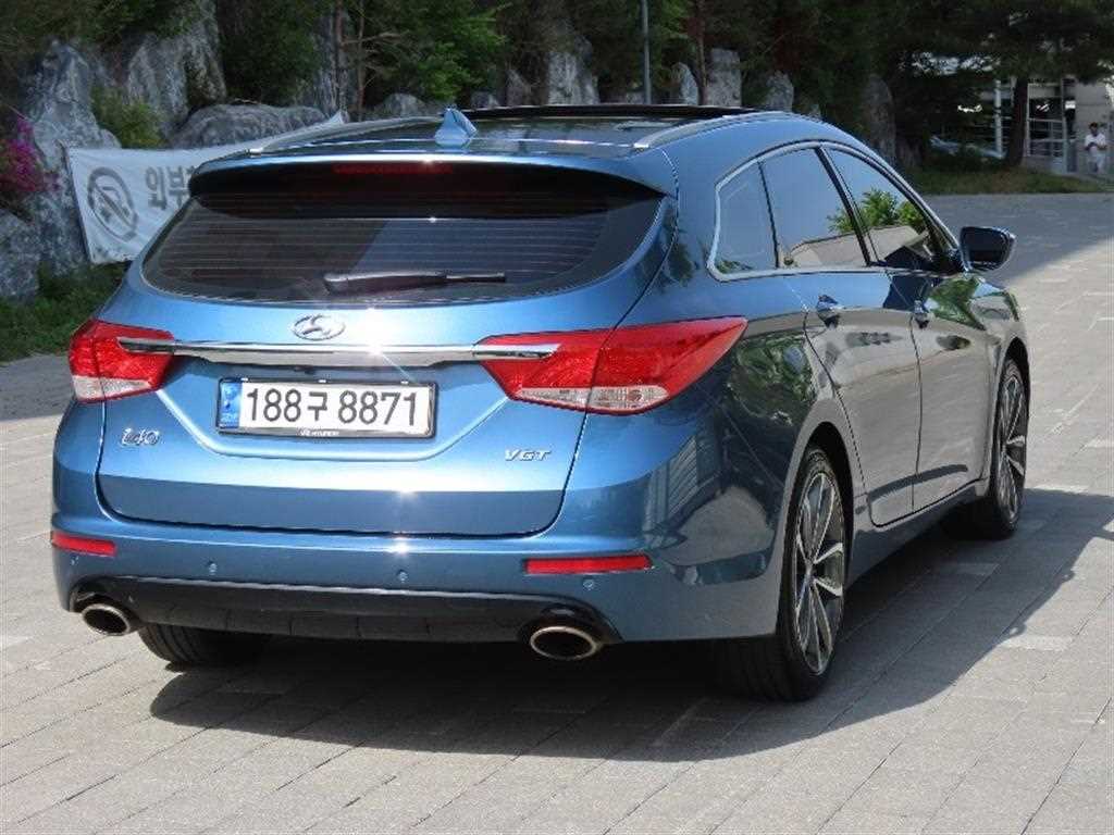 HYUNDAI i40 - Vista 3