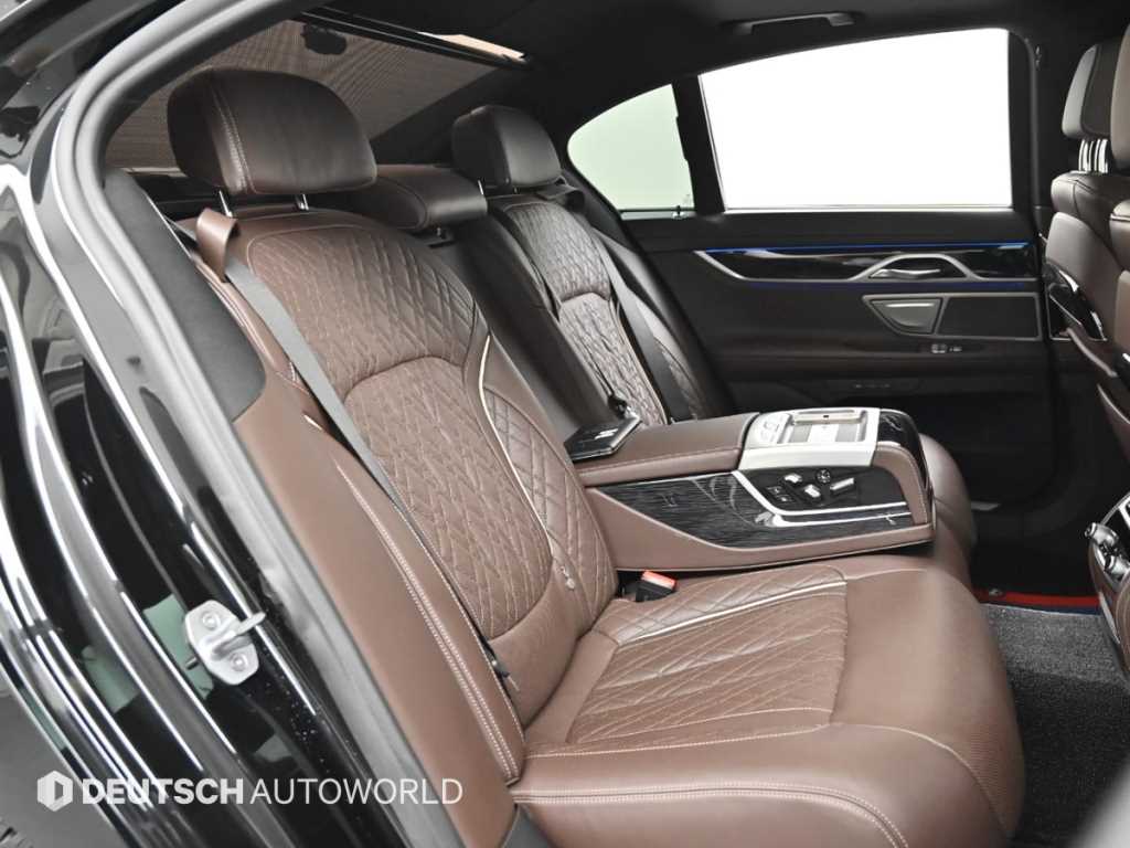 BMW 7 Series - Vista 12