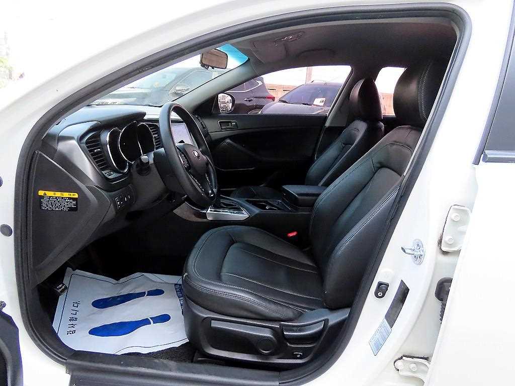 KIA K5 - Vista 5