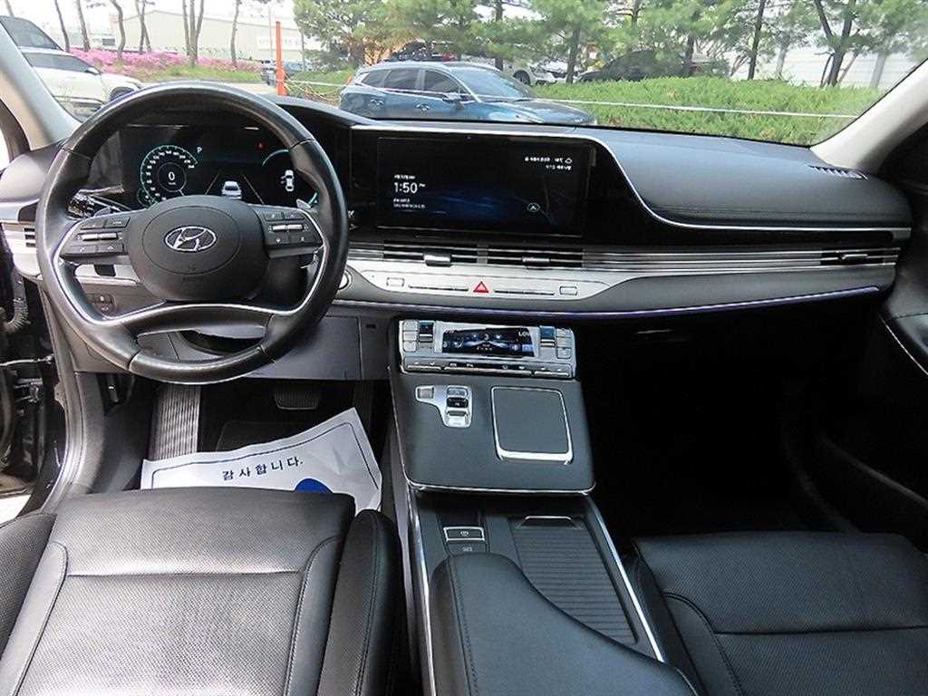 HYUNDAI Grandeur - Vista 7