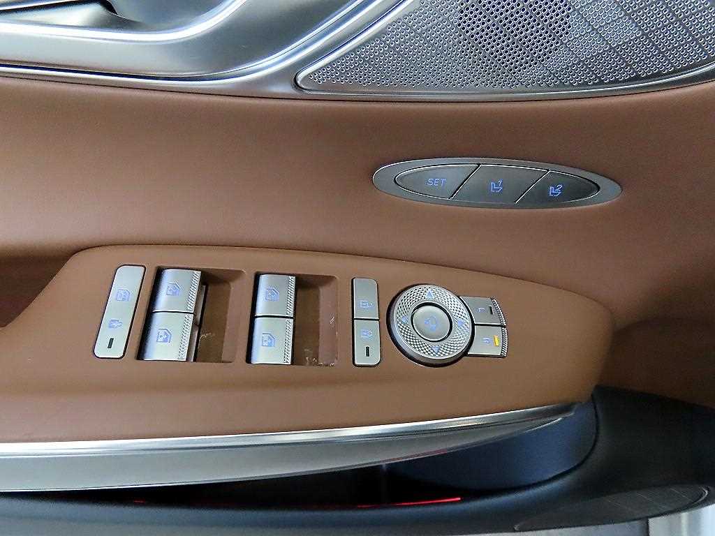 Genesis GV70 2024 Blanco - Importación desde Corea - HF Imports Iquique - Foto 13