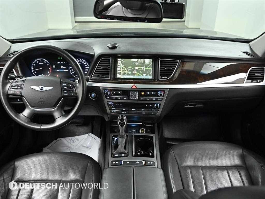 HYUNDAI Genesis - Vista 7