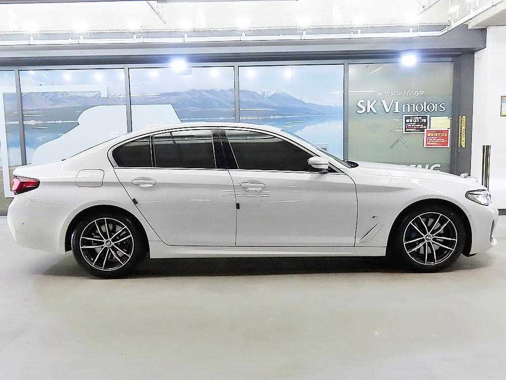 BMW 5 Series - Vista 3