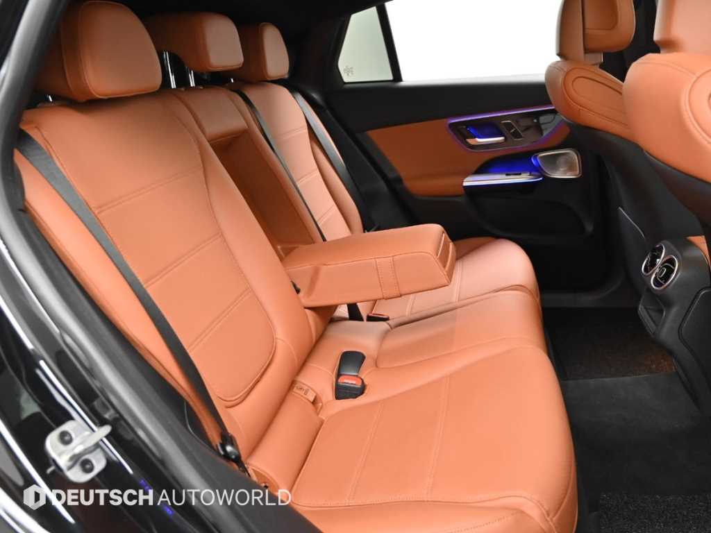 Mercedes Benz GLC Class - Vista 12