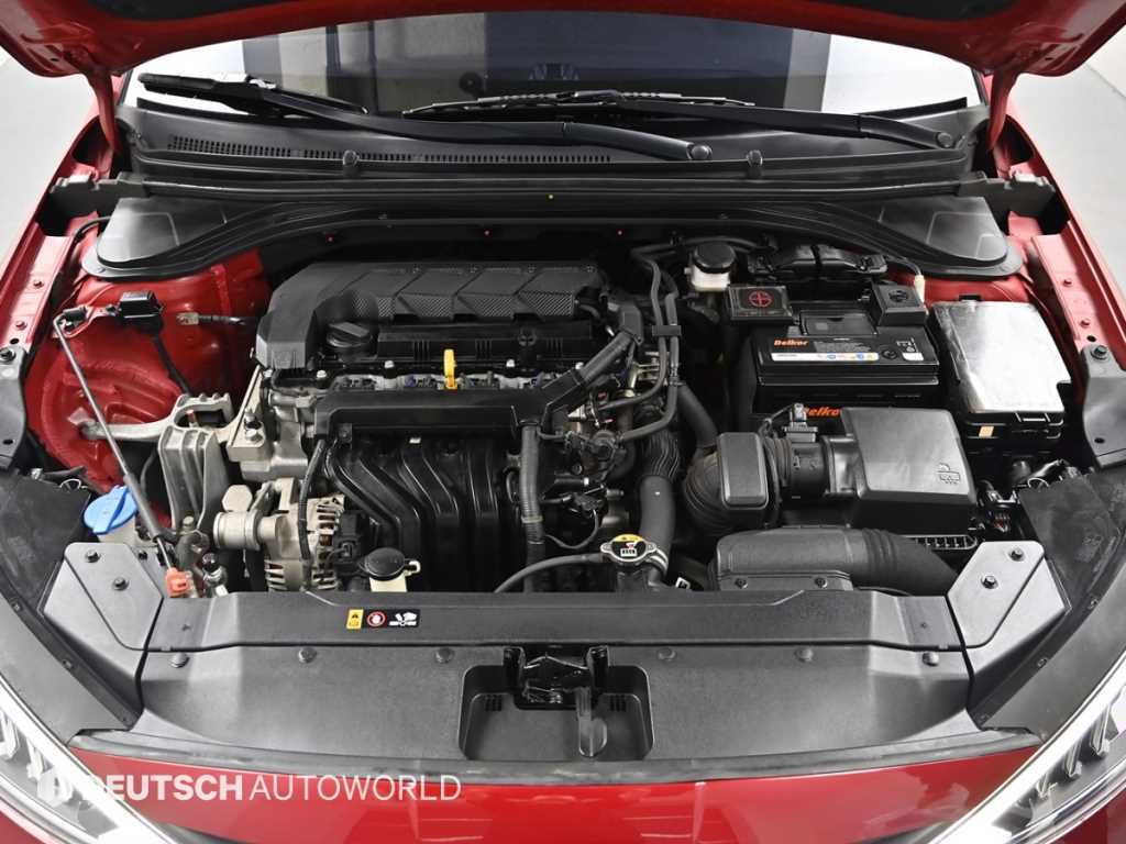 HYUNDAI Avante - Vista 6