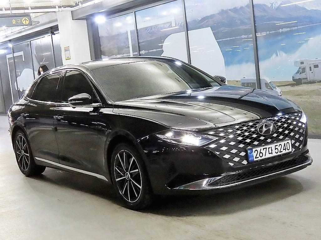 HYUNDAI Grandeur - Vista 2