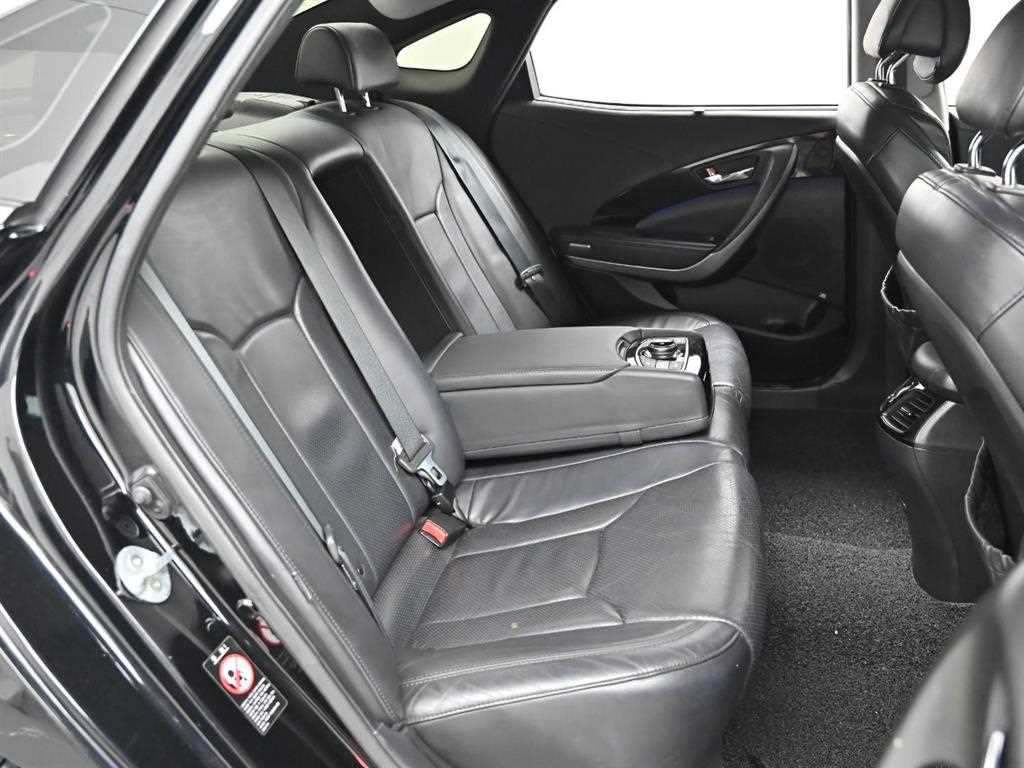 HYUNDAI Grandeur - Vista 12