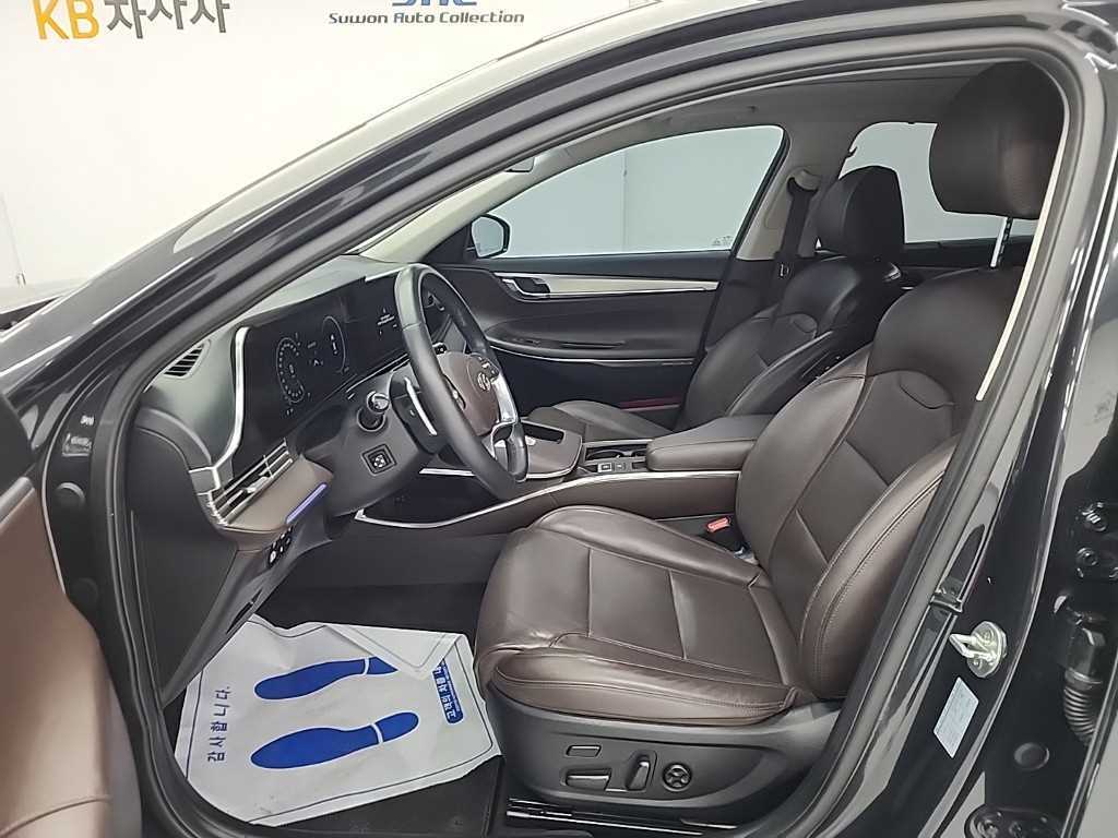 HYUNDAI Grandeur - Vista 11