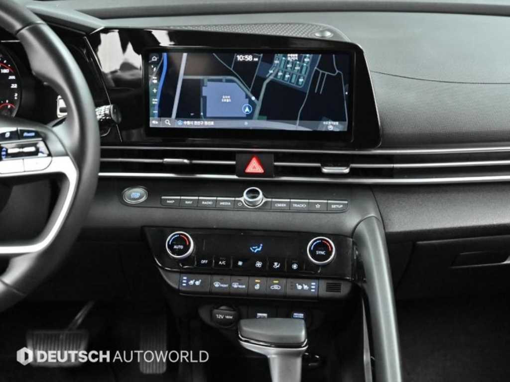 HYUNDAI Avante - Vista 7