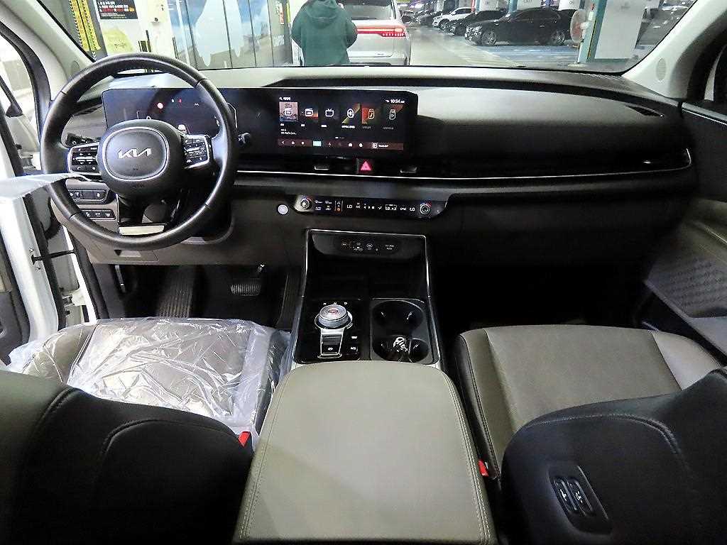 KIA Carnival - Vista 10