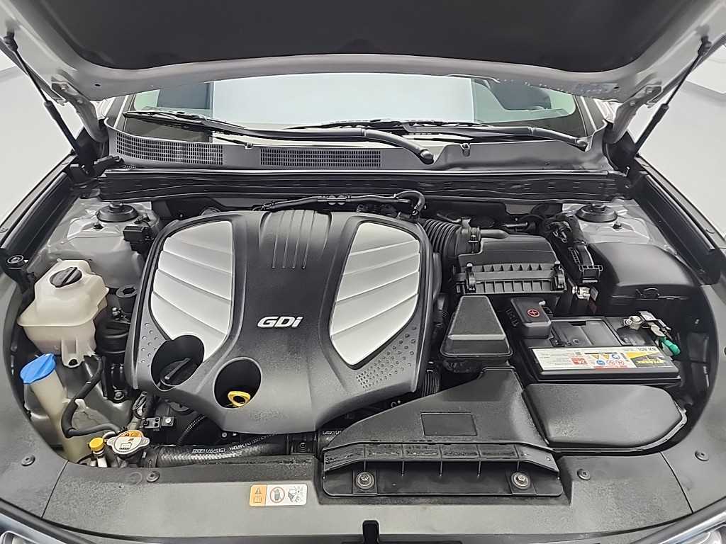 HYUNDAI Grandeur - Vista 6