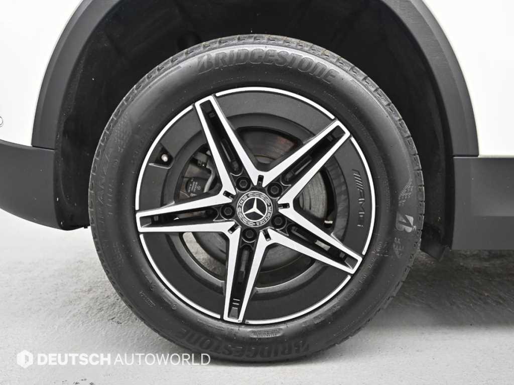 Mercedes Benz EQA - Vista 5